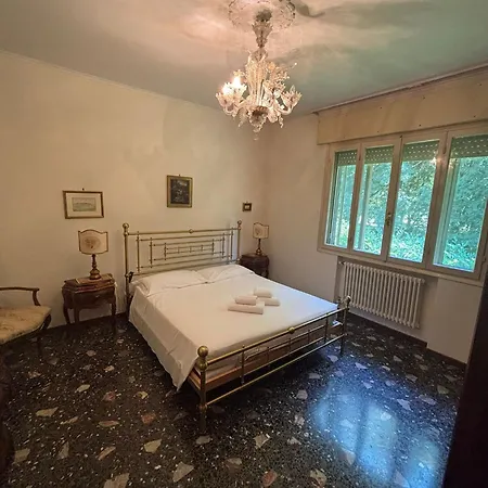 House In The Park! Free Parking And Convenient To 度假居 威尼斯
